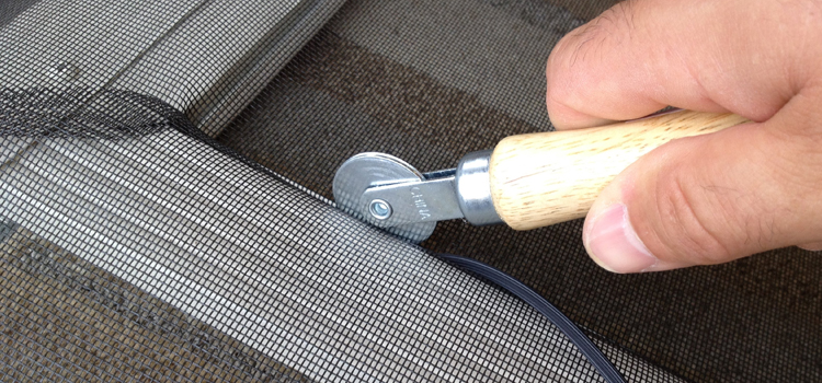 metal screen door repair in Mayflower Village
